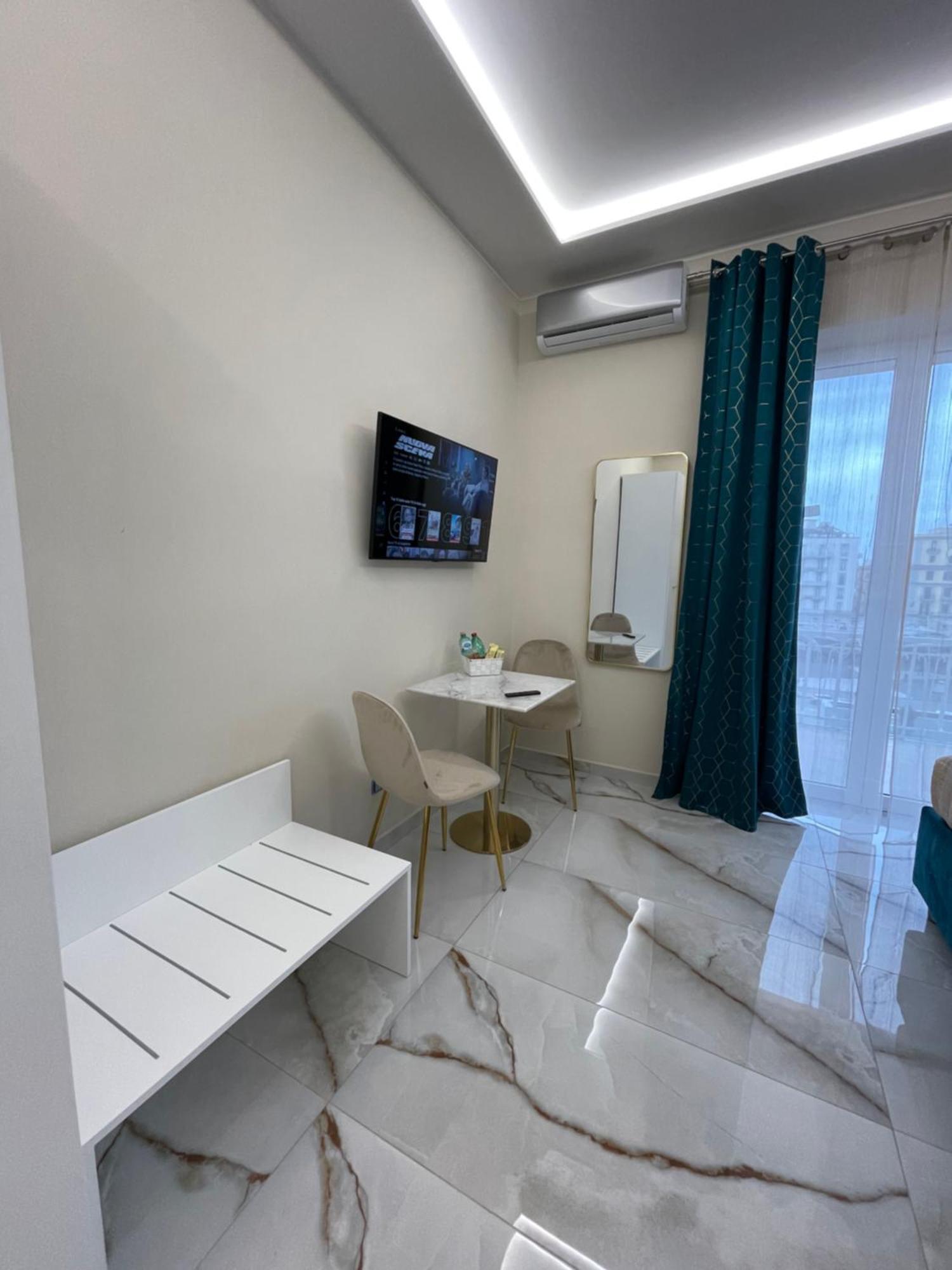 Napoli Central Suites Exterior foto